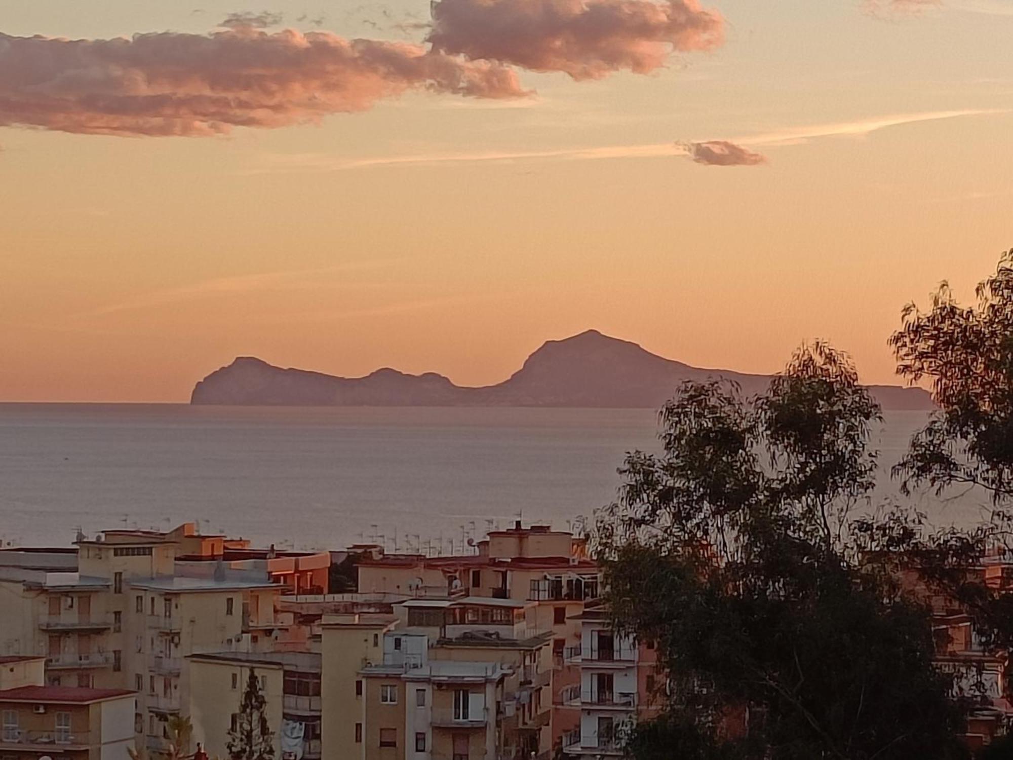 Casa Olivella Apartment Torre del Greco Bagian luar foto